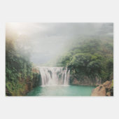 山の森の美しい滝 ラッピングペーパーシート (正面)