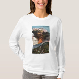 山の森林火災の眺め Tシャツ