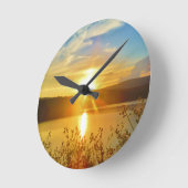 山の湖の矢印に日没 ラウンド壁時計 (傾斜)
