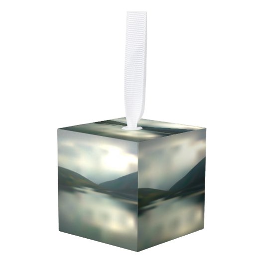 山の湖 キューブオーナメント (正面アングル)