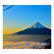 山の火山のピーク
