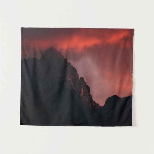 山の燃えるような夕日 タペストリー (正面(横))