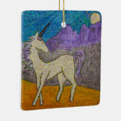 山の稜線を振り返る一角獣 セラミックオーナメント (右)