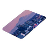 山の背後にレイニア。 マグネット (左側)