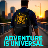 山の背景に対するバイソンヘッドシルエット プリントバックパック