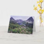 山の花と隠れた湖、低木 カード (黄色い花)