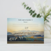 山の芸術的風景ウェディングRSVPカード 招待状 (スタンド正面)