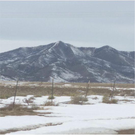 山の近くの生活 シール (正面)