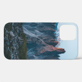 山の近くの緑の野原 Case-Mate iPhoneケース (裏面 (横))