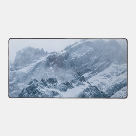 山の雪と霧 デスクマット (正面)