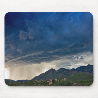 山の雷雨 マウスパッド