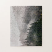 山の霧深い森林 ジグソーパズル (縦)