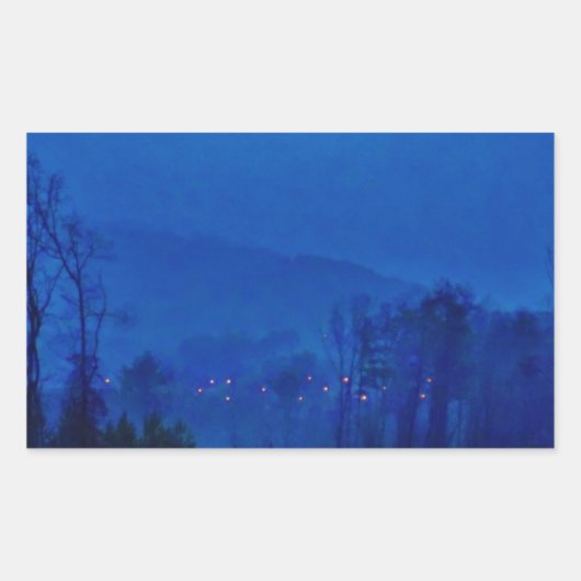 山の青い霧の中でキラキラ光 長方形シール (正面)