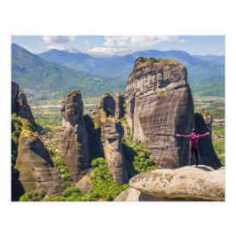 山の頂上に立つ男 フォトプリント           