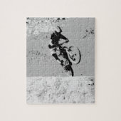 山の頂上 – 山バイクもしくは自転車に乗る人 ジグソーパズル (縦)