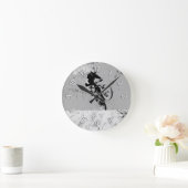 山の頂上 – 山バイクもしくは自転車に乗る人 ラウンド壁時計 (ホーム)