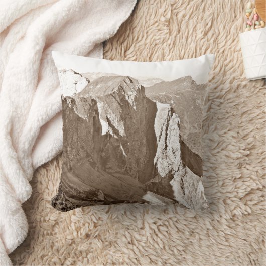 山の風景グレーモダン表示 クッション (ブランケット)