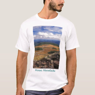 山のMoosilaukeの頂上の道 Tシャツ