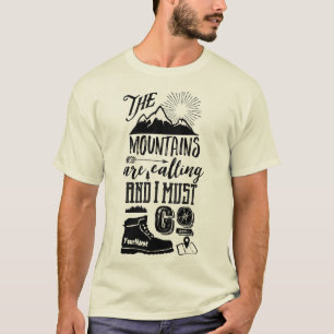 山は呼んで、私は行かなければなりませんタイポグラフィ Tシャツ