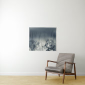 山を覆う闇と雲 タペストリー (インサイチュ(横))