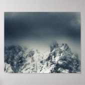 山を覆う闇と雲 ポスター (正面)