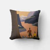 山を見渡すヴィンテージ旅行のポスター クッション (正面)