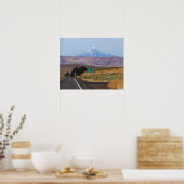 山アダムスとウインドタービン（オレゴン） ポスター (キッチン)