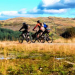 山サイクリング<br><div class="desc">ウェールズの丘の3人の山のサイクリングの水色a. com</div>