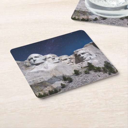 山ラシュモアタイムラプススカイ スクエアペーパーコースター (アングル)