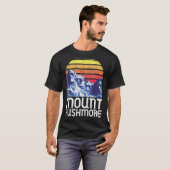 山ルシュモアブラックヒルズサウスダコタナショナルP Tシャツ (正面フル)