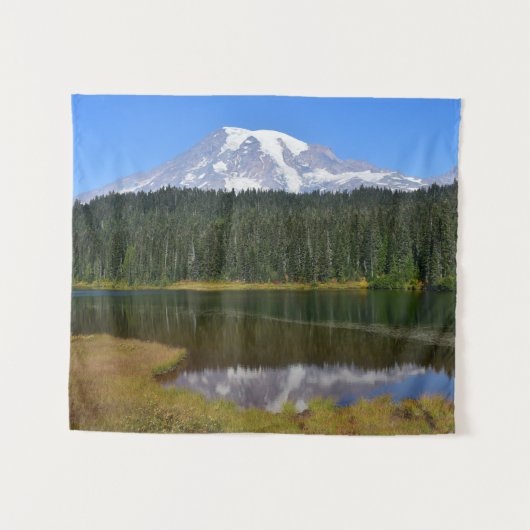 山レイニアとリフレクションレイクの写真 タペストリー (正面(横))