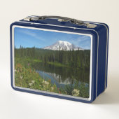 山レイニアレイクリフレクションとワイルドフラワー メタルランチボックス (裏面)