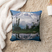 山レイニエが山車で中継 クッション (ブランケット)