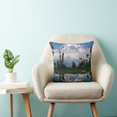 山レイニエが山車で中継 クッション (椅子)