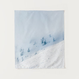 山凍っていの中の木々 タペストリー