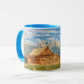山地の近くの丸太小屋 マグカップ (正面左)