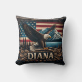 山威厳のあるの向こう側に強さを見せるワシ クッション (正面)