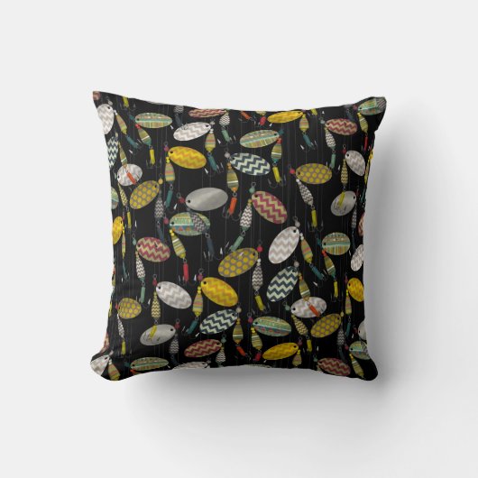 山形のスピナー クッション (正面)