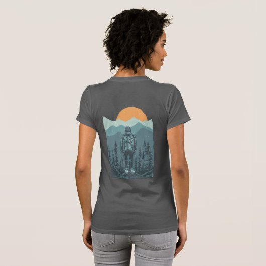 山林の夕焼け バックパッカー 女子 Tシャツ (裏面フル)