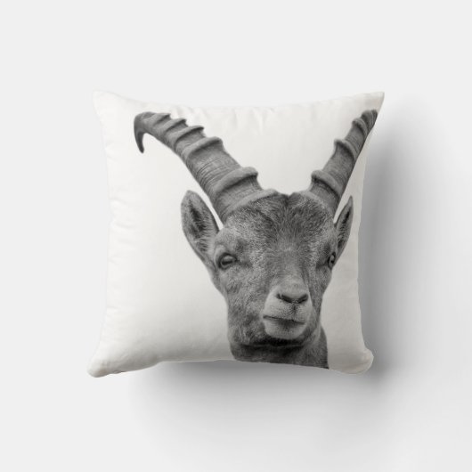 山羊座の白黒森林動物の写真 クッション (裏面)