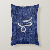 山羊座〔占星術の〕十二宮図シンボルnavy blueデジタル迷彩柄 アクセントクッション (正面(垂直))