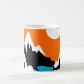 山脈に沿った山脈の川の風景 コーヒーマグカップ (中央)