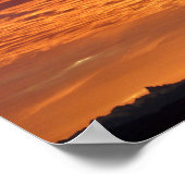 山脈を越えるオレンジ色の空 ポスター (角)