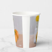 山花とオレンジ 紙コップ (右)