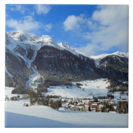 山谷のスイスの村 タイル