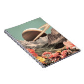 山谷上の超現実的な土星 ノートブック (右側)