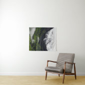 山転が下の森を霧が抜ける タペストリー (インサイチュ(横))