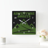 山頂ハイキングコースに冒険が待ち受けている スクエア壁時計 (ホーム)