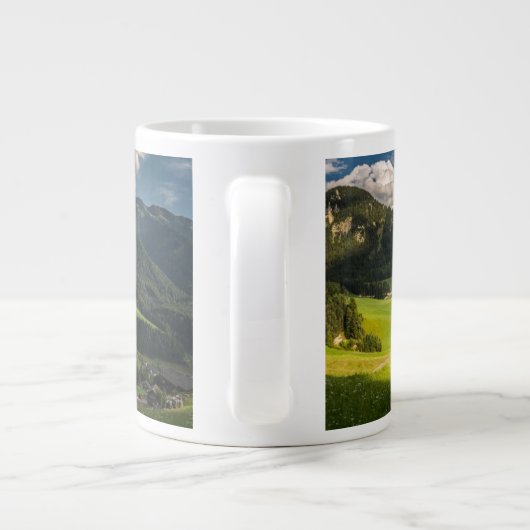 山 |イタリア,ドロミテス,フネス・バレー ジャンボコーヒーマグカップ (裏面)