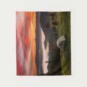 山 |キャンプ霧の日の出 タペストリー (正面)